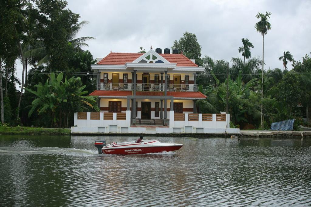 Mango Kerala Homes クマラコム エクステリア 写真